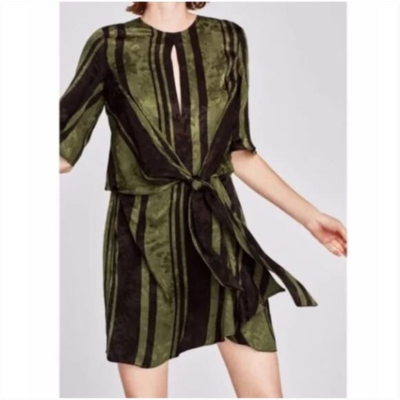NWT Zara Woman Green & Black Stripe Print Faux Wrap Tie Front Dress - Small - Picture 15 of 15